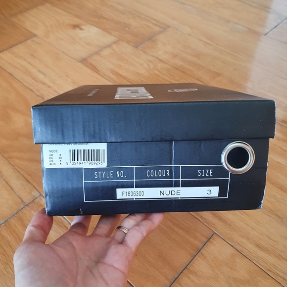 Faux Suede Pointed Toe Pumps - Picture 4 of 4